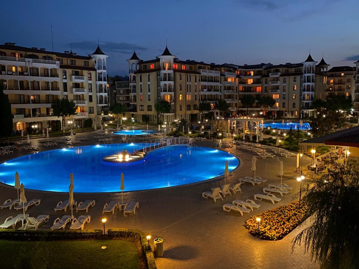 Royal Sun Aparthotel Slăntjev Brjag Exteriör bild