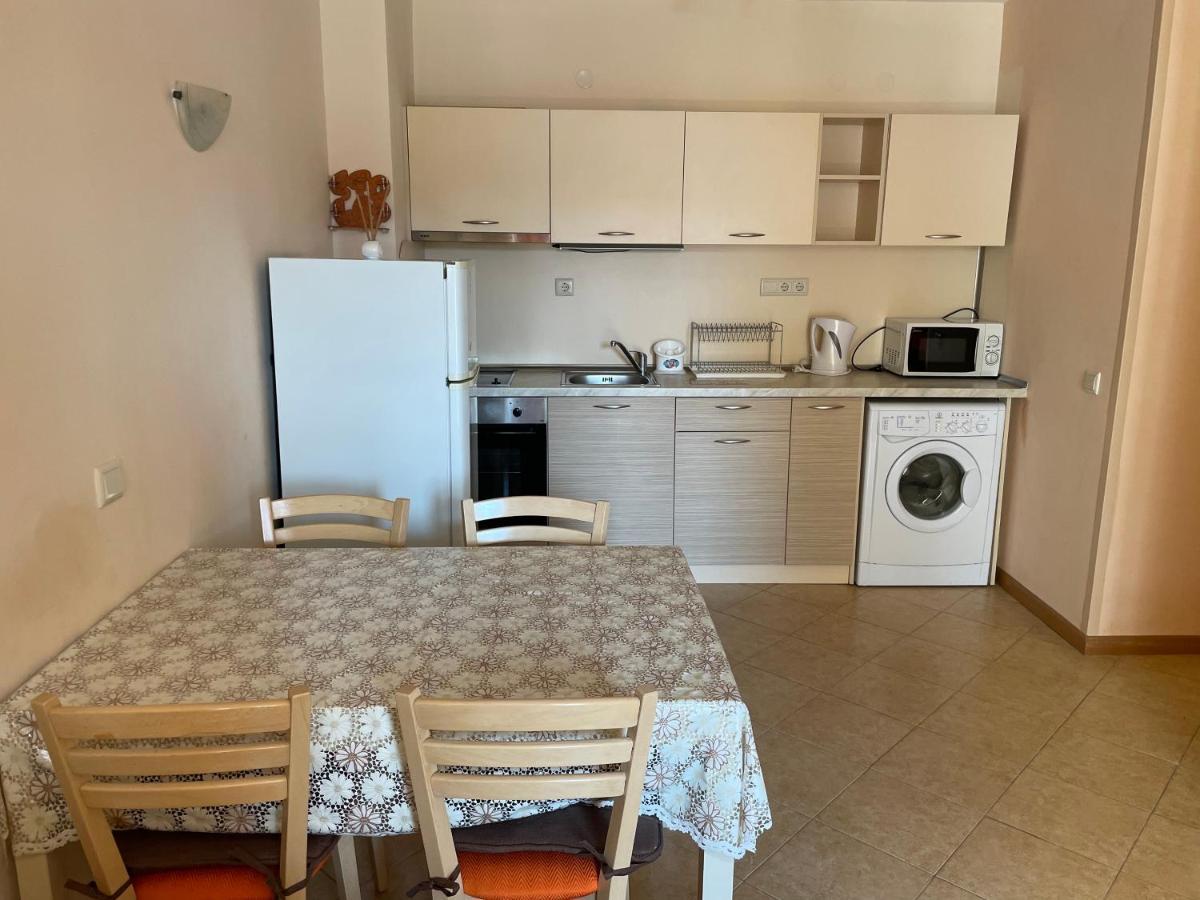 Royal Sun Aparthotel Slăntjev Brjag Exteriör bild