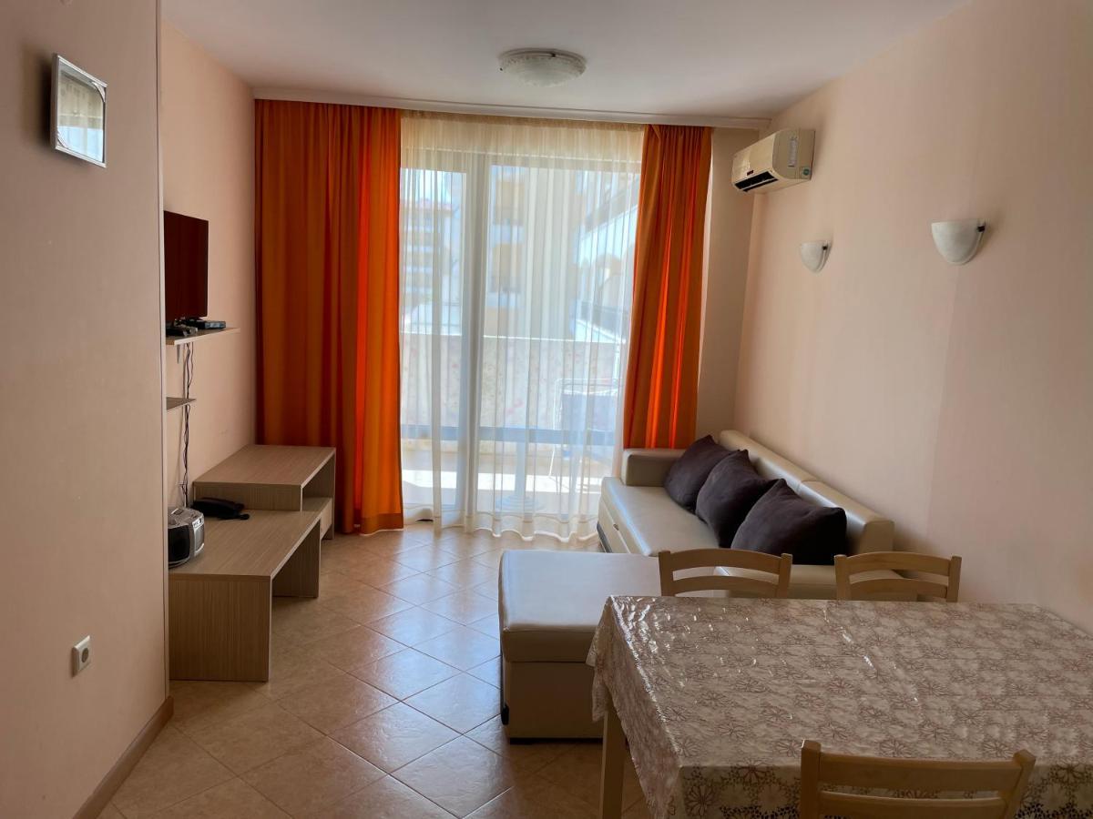Royal Sun Aparthotel Slăntjev Brjag Exteriör bild