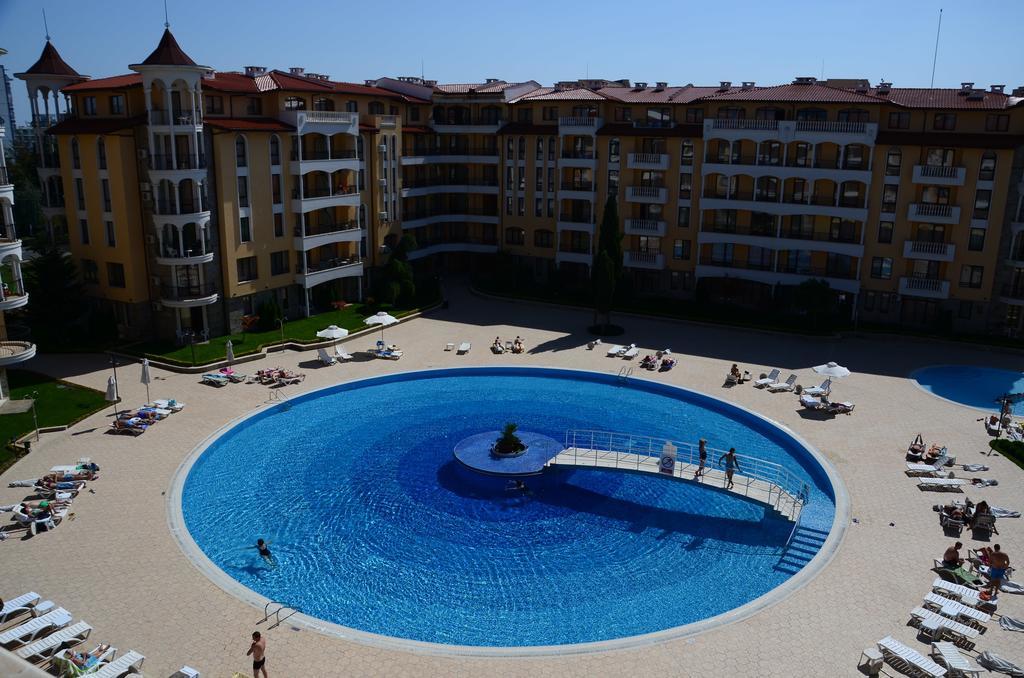 Royal Sun Aparthotel Slăntjev Brjag Exteriör bild