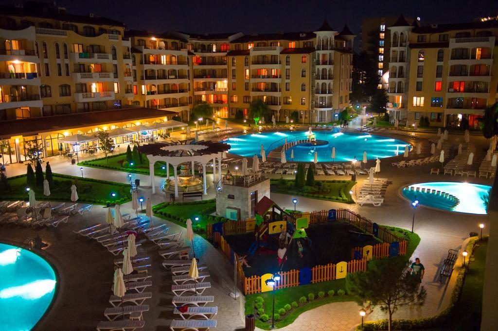 Royal Sun Aparthotel Slăntjev Brjag Exteriör bild