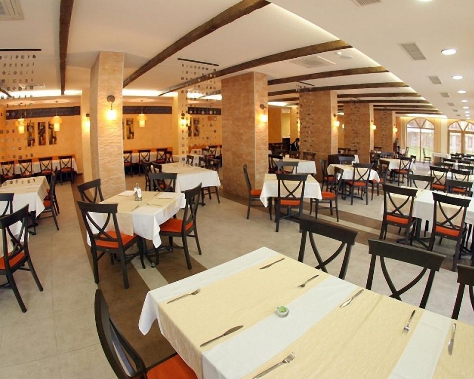 Royal Sun Aparthotel Slăntjev Brjag Exteriör bild