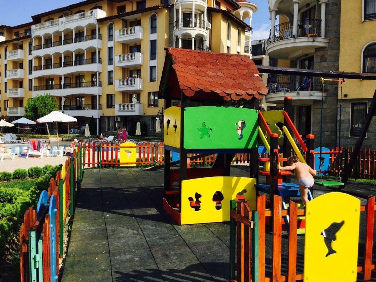 Royal Sun Aparthotel Slăntjev Brjag Exteriör bild